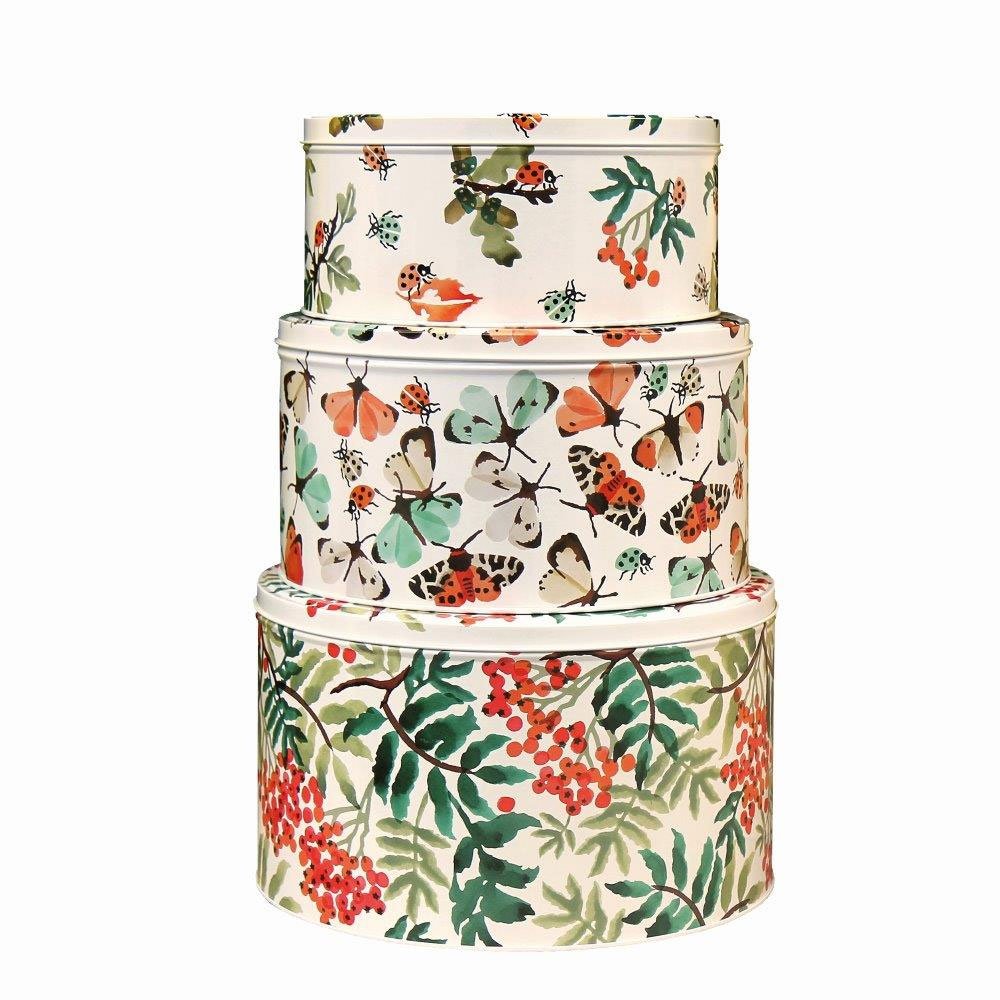 IS Gift: Nesting Cake Tins - Bees | at Mighty Ape NZ