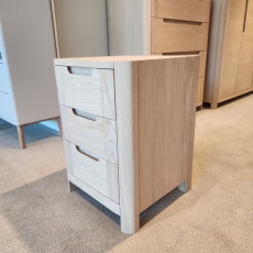 Belgravia 3 Drawer Bedside Cabinet (Ipswich)