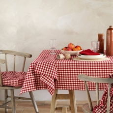 Walton & Co Gingham Tablecloth Red