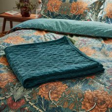 Morris Honeysuckle & Tulip Quilted Throw 125x220cm Teal