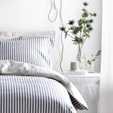 The Linen Yard Hebden Duvet Set Navy