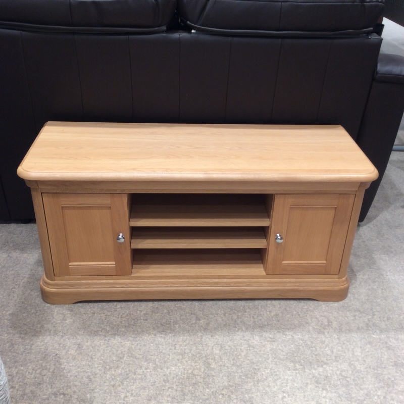 Langham Wide TV Unit 120cm (Bury St Edmunds)