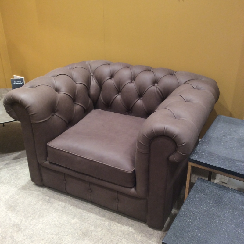 George 1 Seater Sofa In Leather (Bury St Edmunds)