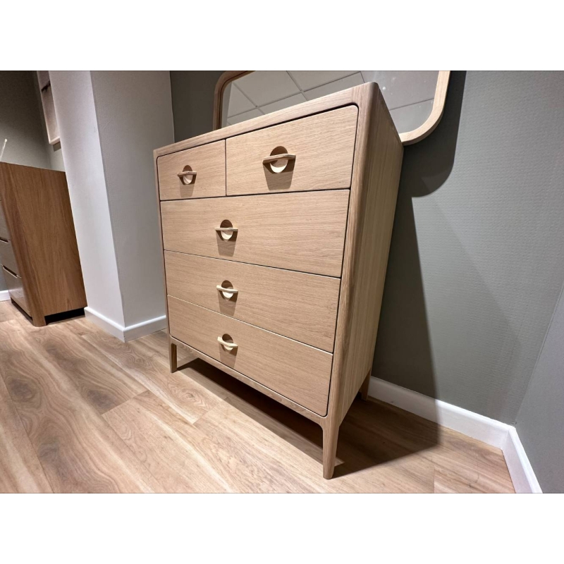 Jacara 5 Drawer Chest (Bury St Edmunds)