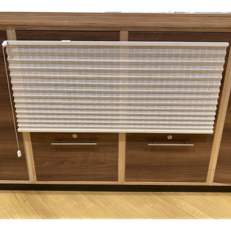 1 x Pleated Blind 95.5 x 41.5cm (Bury St Edmunds)