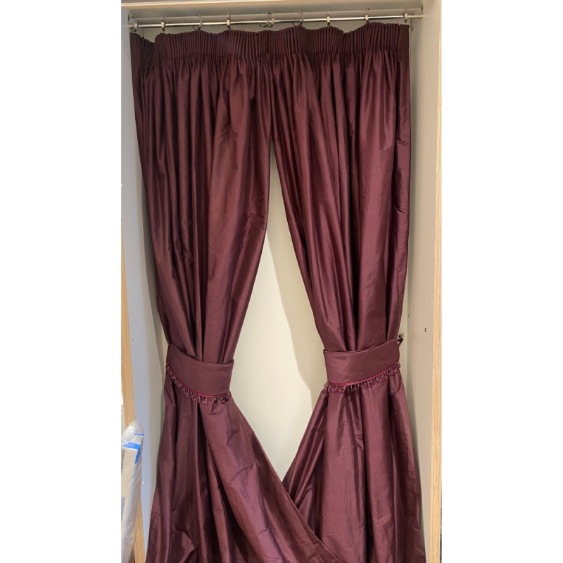 1 x Pencil Headed Curtains with Tiebacks 237cm (Bury St Edmunds)