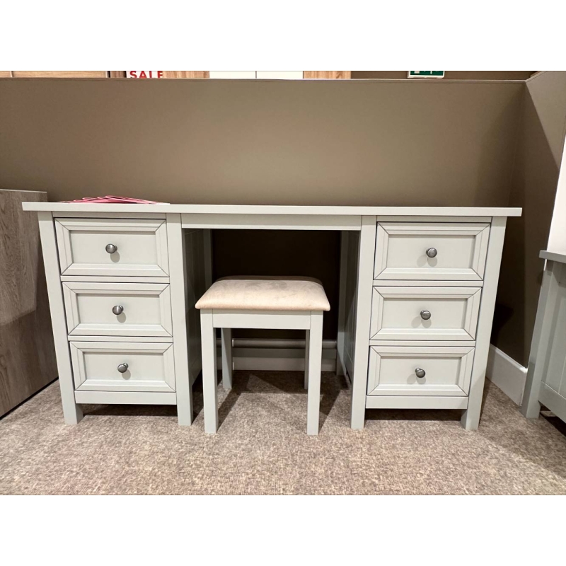 Marley Dressing Table And Stool (Bury St Edmunds)