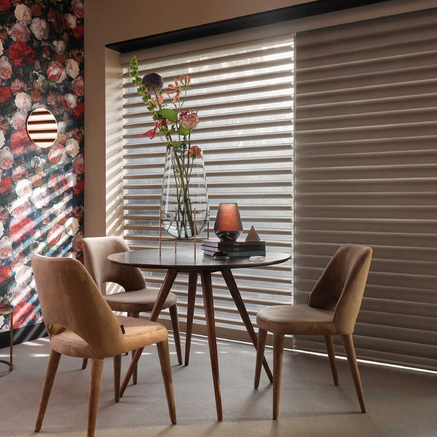 Luxaflex Verticale Blind